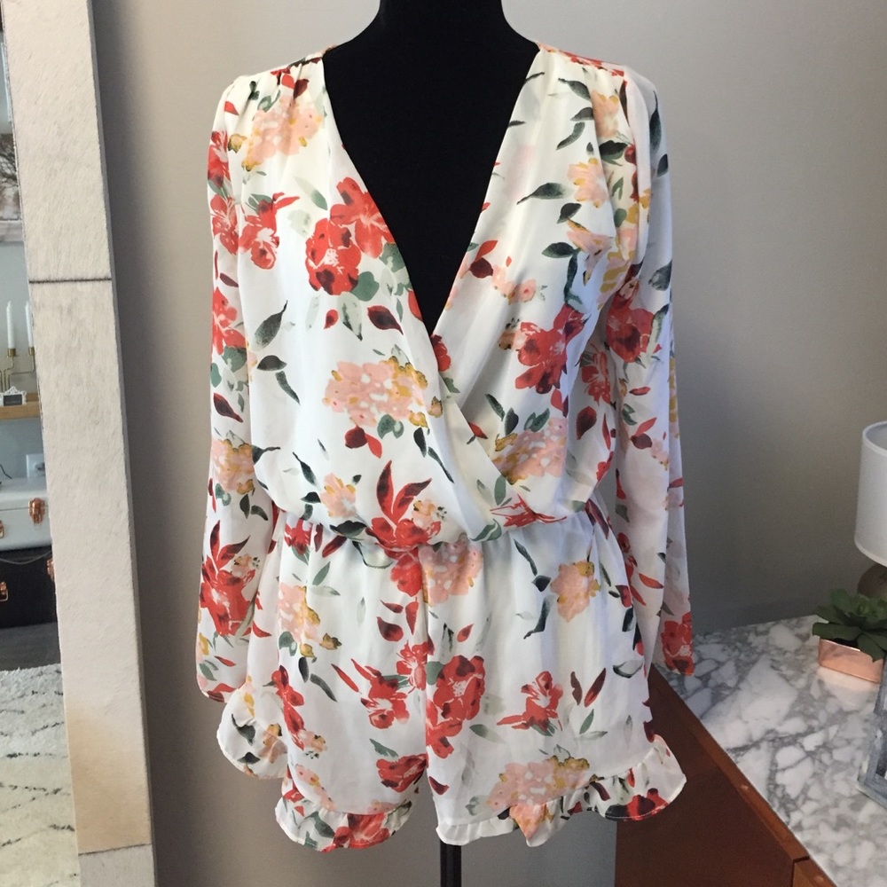 Akira 🖤 Floral Romper (Small)